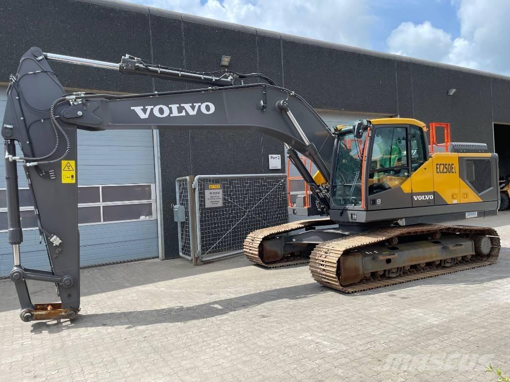 Volvo EC250E Bagri goseničarji