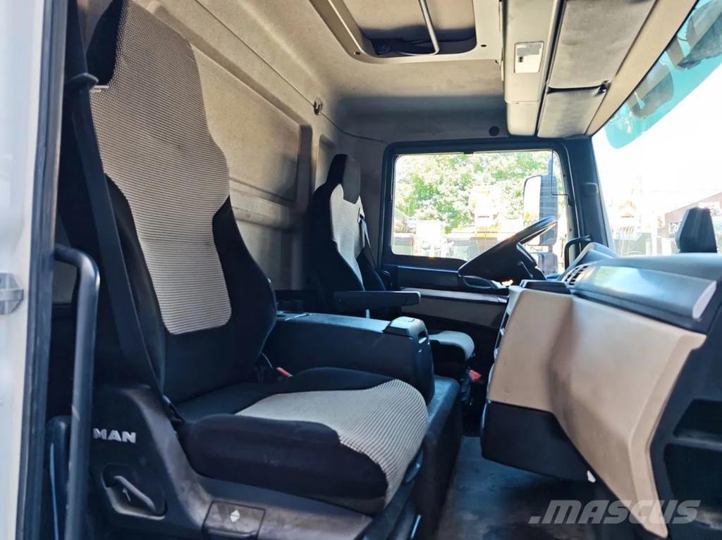 MAN TGL 8.220 4x2 Tovornjaki-šasije