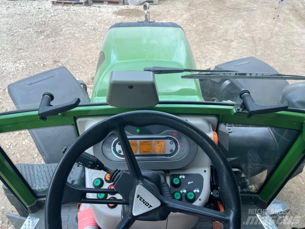 Fendt 211 Traktorji