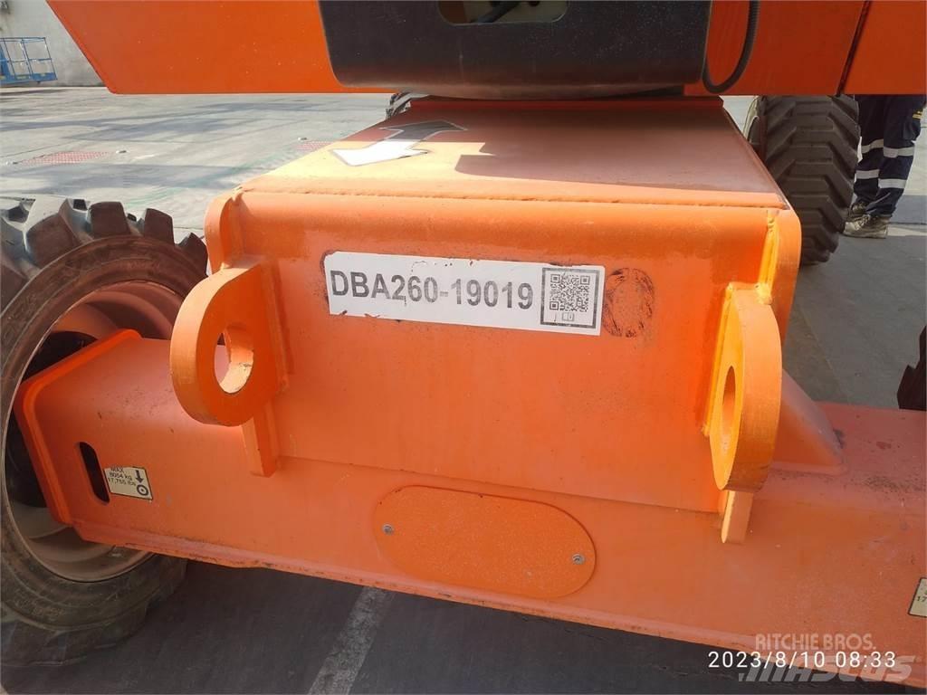 JLG 800AJ Zglobne dvižne ploščadi