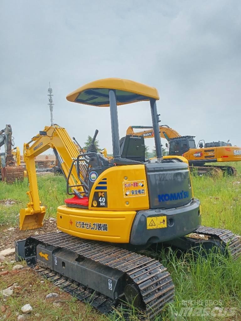 Komatsu PC 40 Bagri goseničarji