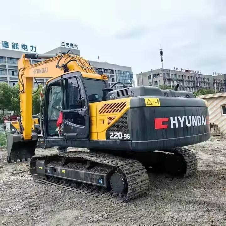 Hyundai 220-9S Bagri goseničarji