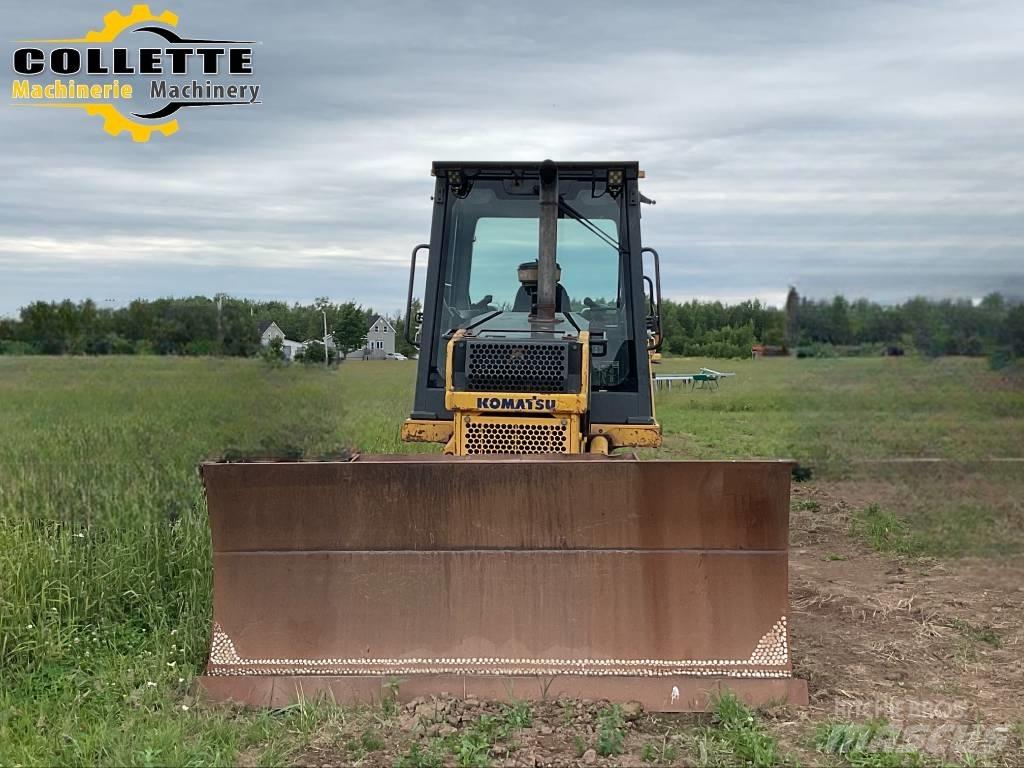 Komatsu D 39 EX-21 A Buldožerji goseničarji