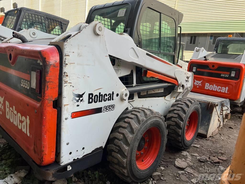 Bobcat S550 Kolesni nakladalci