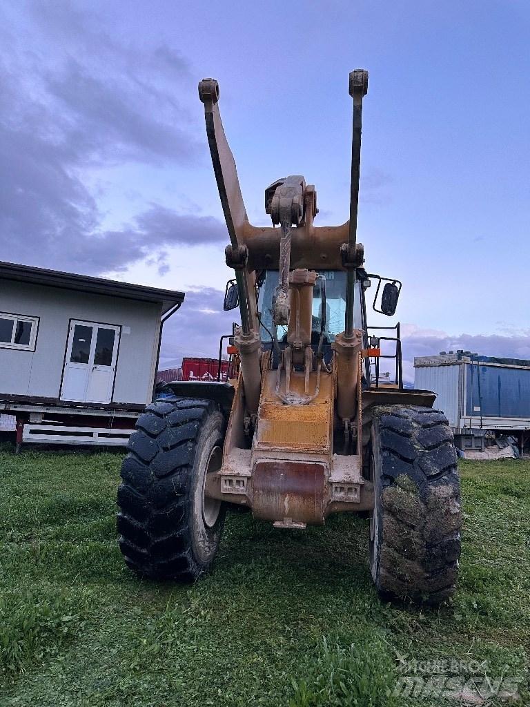 CAT 972 G II Kolesni nakladalci