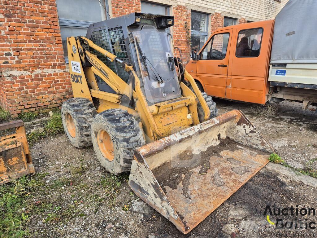 CASE 90 XT Skid steer mini nakladalci