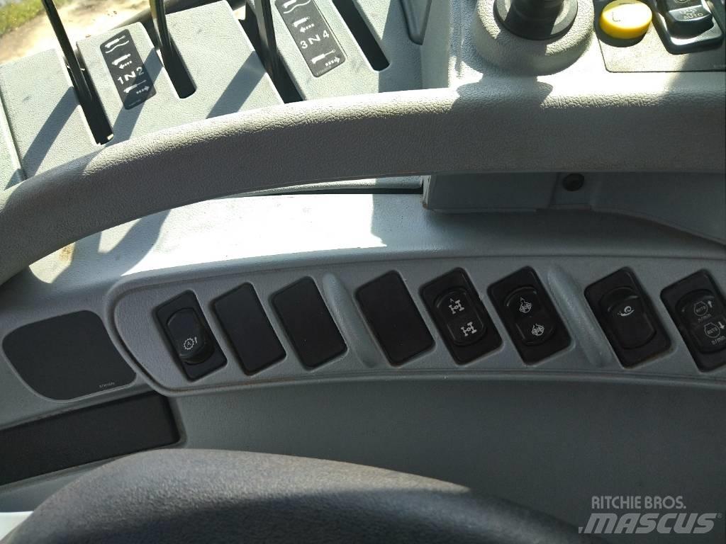 New Holland T 6.175 Traktorji