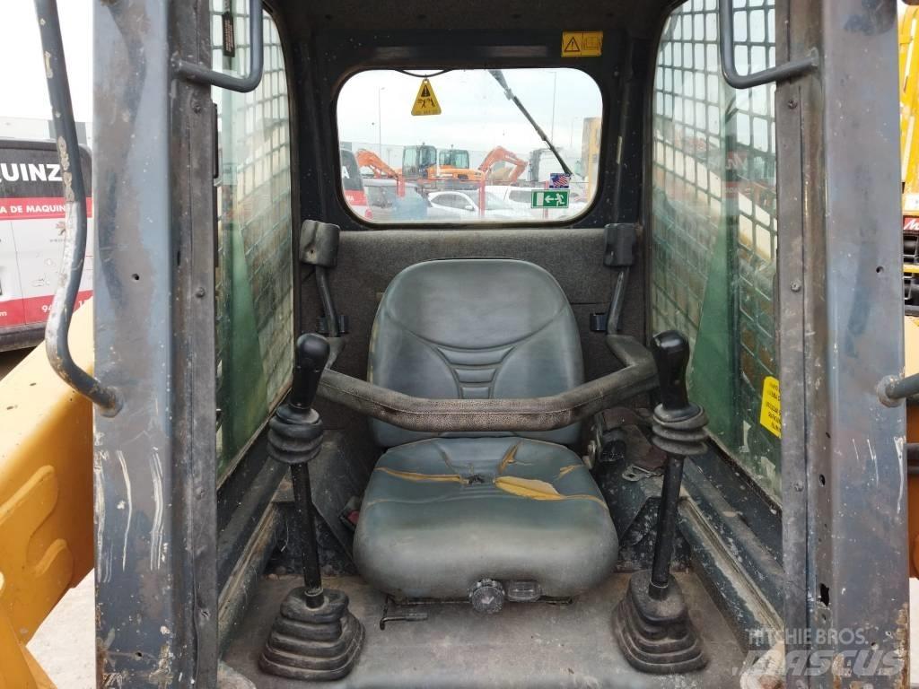 Mustang 1650 R Skid steer mini nakladalci
