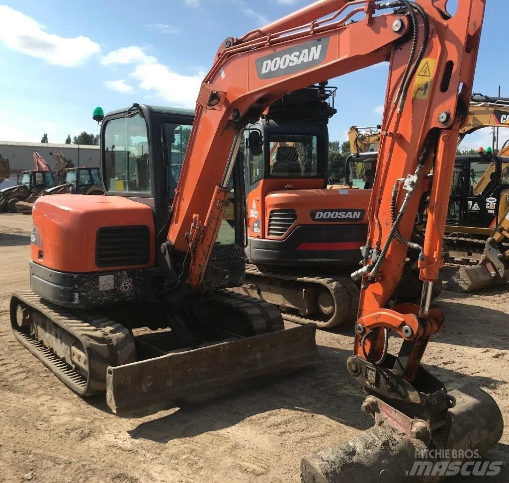 Doosan DX 60 R Mini bagri <7t