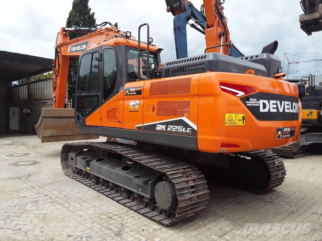 Doosan DX225LC-7 Bagri goseničarji
