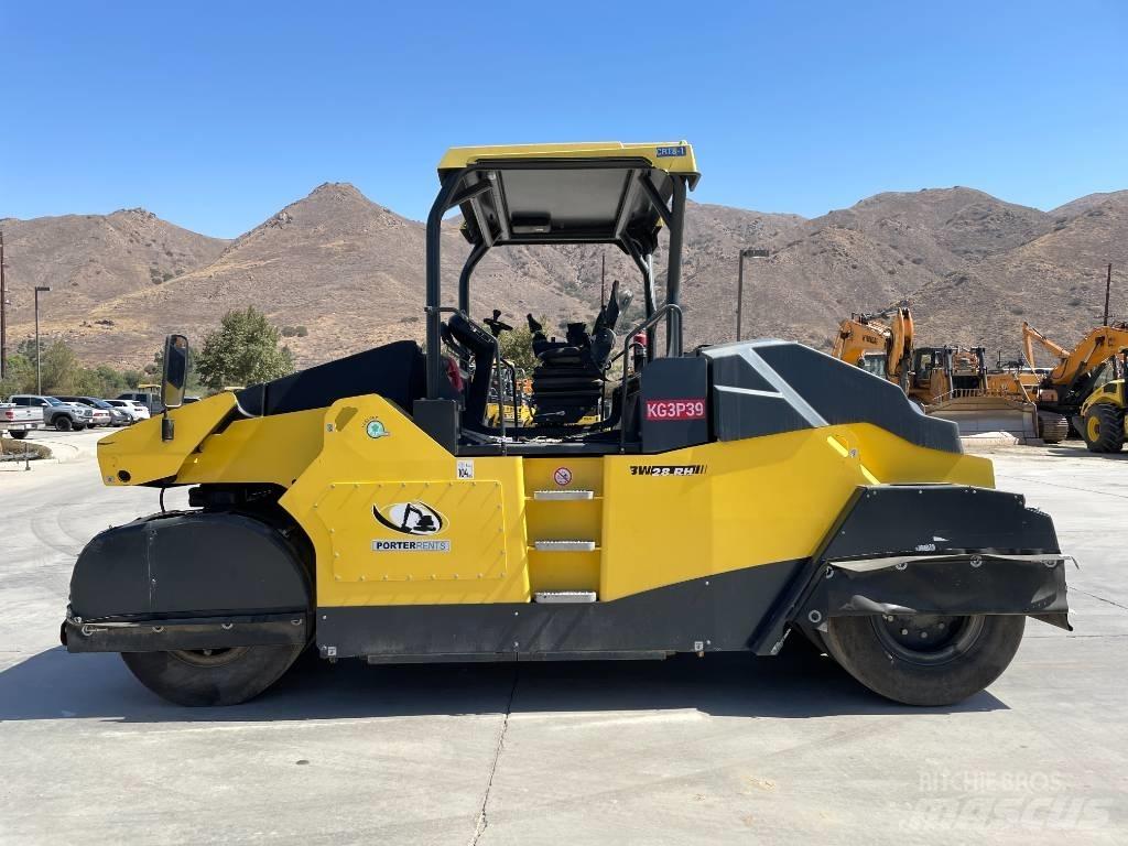 Bomag BW28RH Kolesni valjarji s pnevmatikami