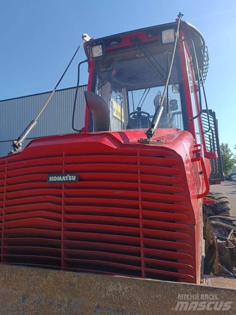 Komatsu KOMATSU 845 Forwarderji