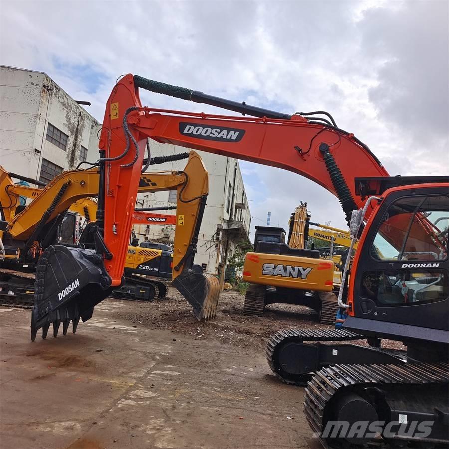 Doosan DX 300 LC Bagri goseničarji