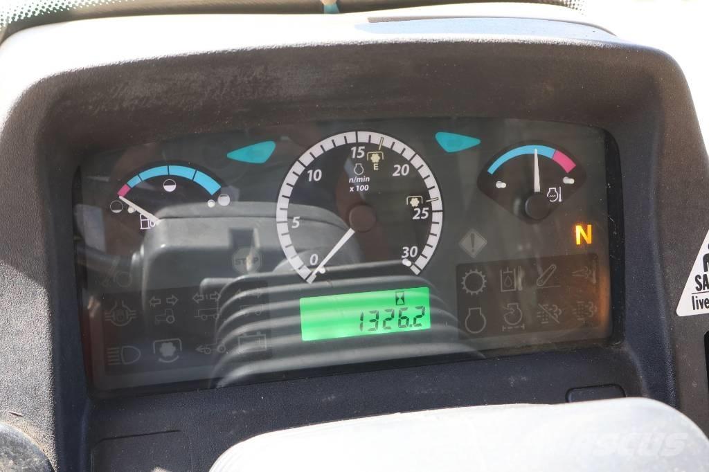 John Deere 5075 E Traktorji