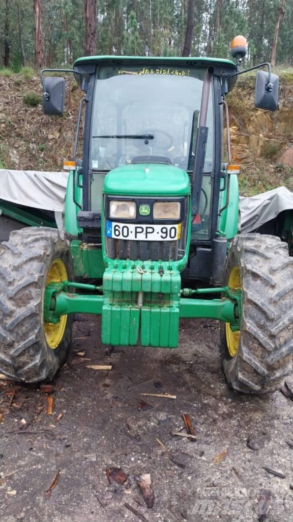 John Deere 5075 E Traktorji