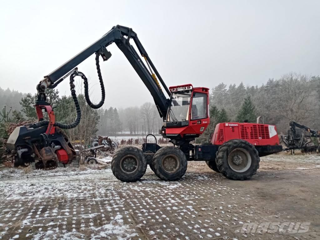 Valmet 911.4 Harvesterji
