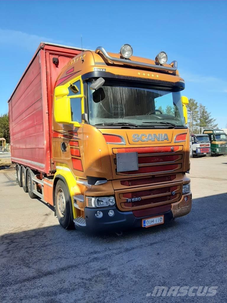 Scania R 520 Tovornjaki s ponjavo