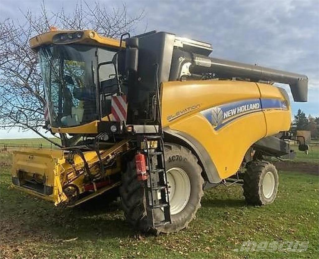 New Holland CX5090 Kombajni