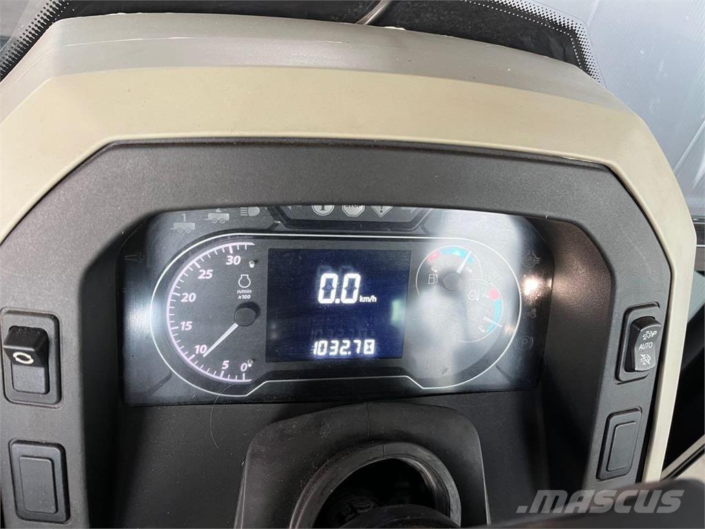 John Deere 5075 M Traktorji