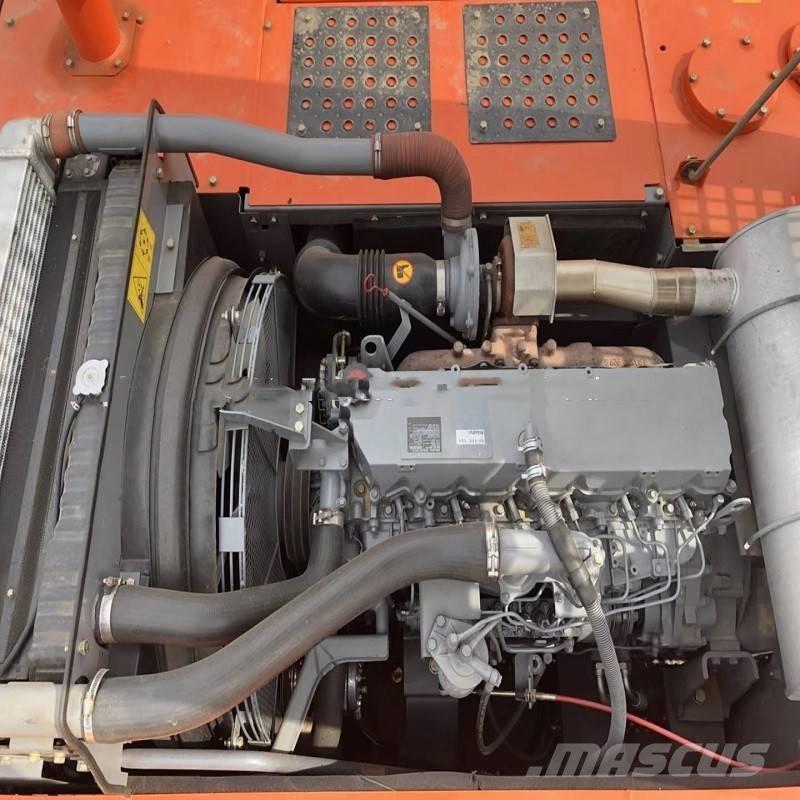 Hitachi zx350 Bagri goseničarji