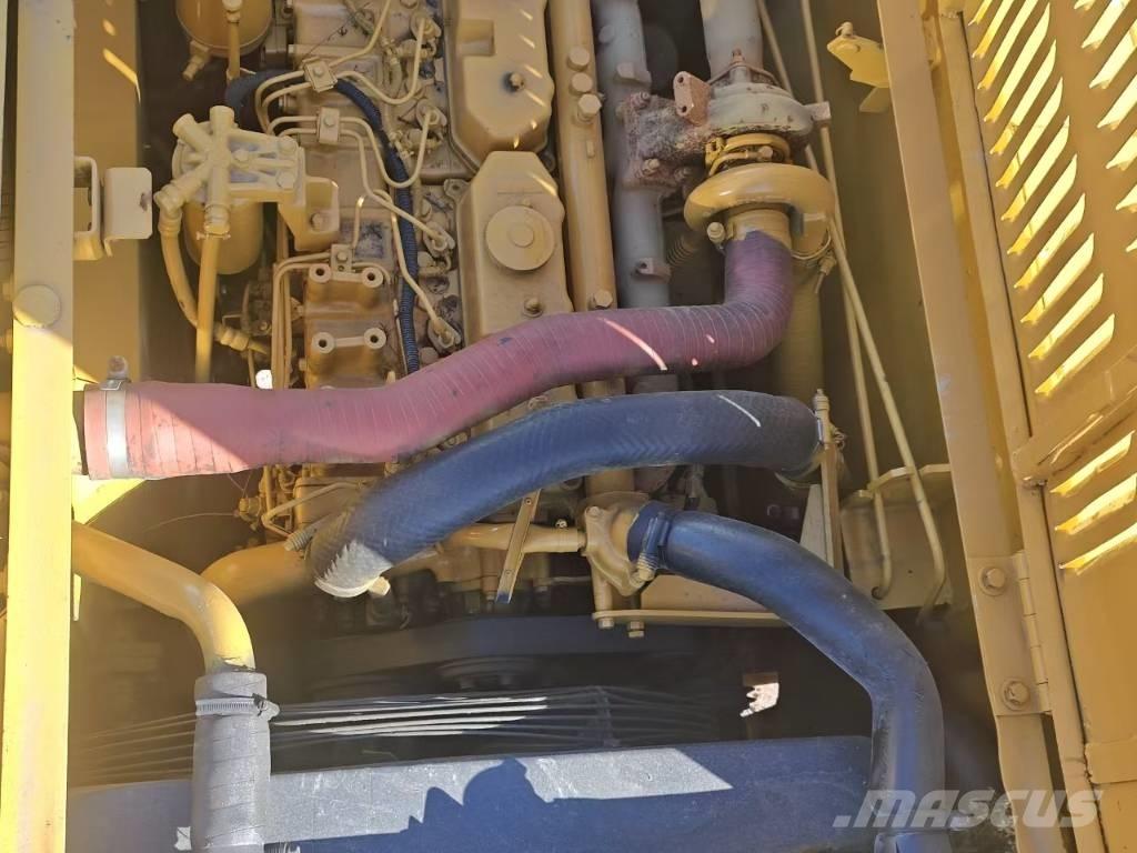 CAT 320 Bagri goseničarji