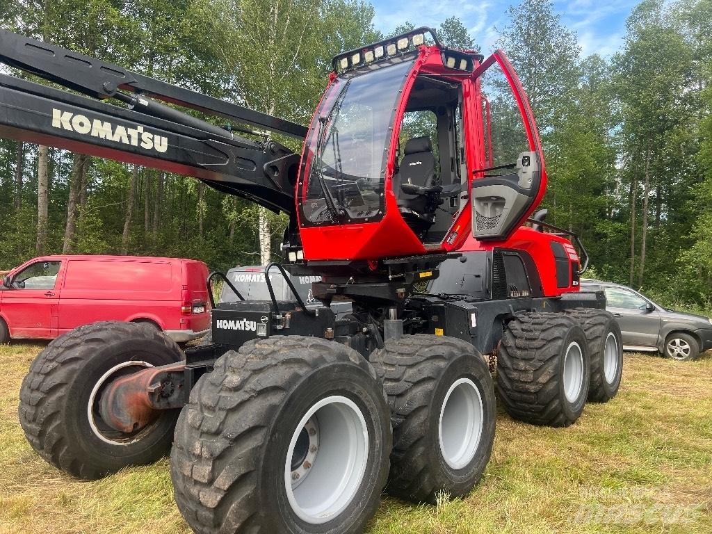 Komatsu 931 XC Harvesterji