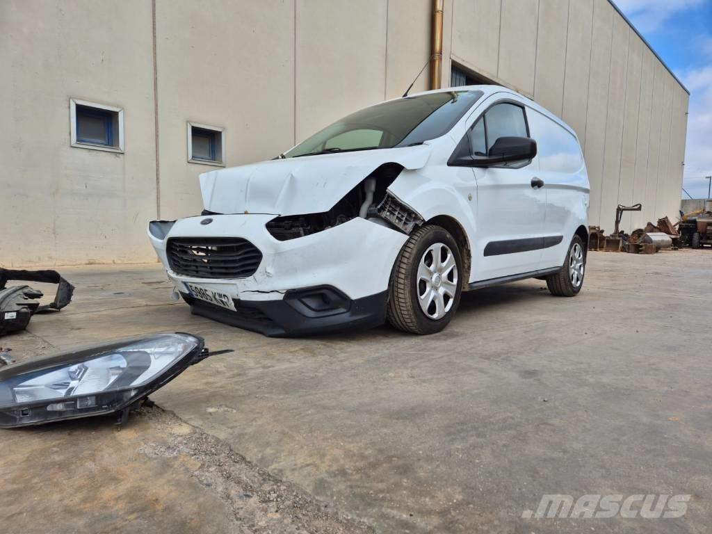 Ford Courier Zabojni kombi