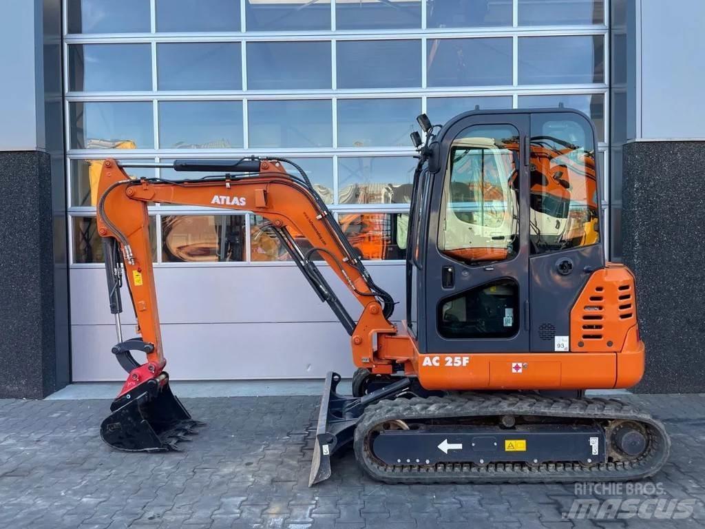 Atlas AC25F Mini bagri <7t