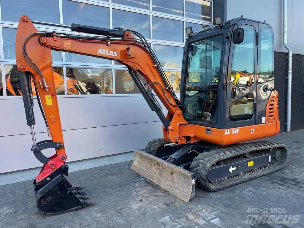 Atlas AC25F Mini bagri <7t