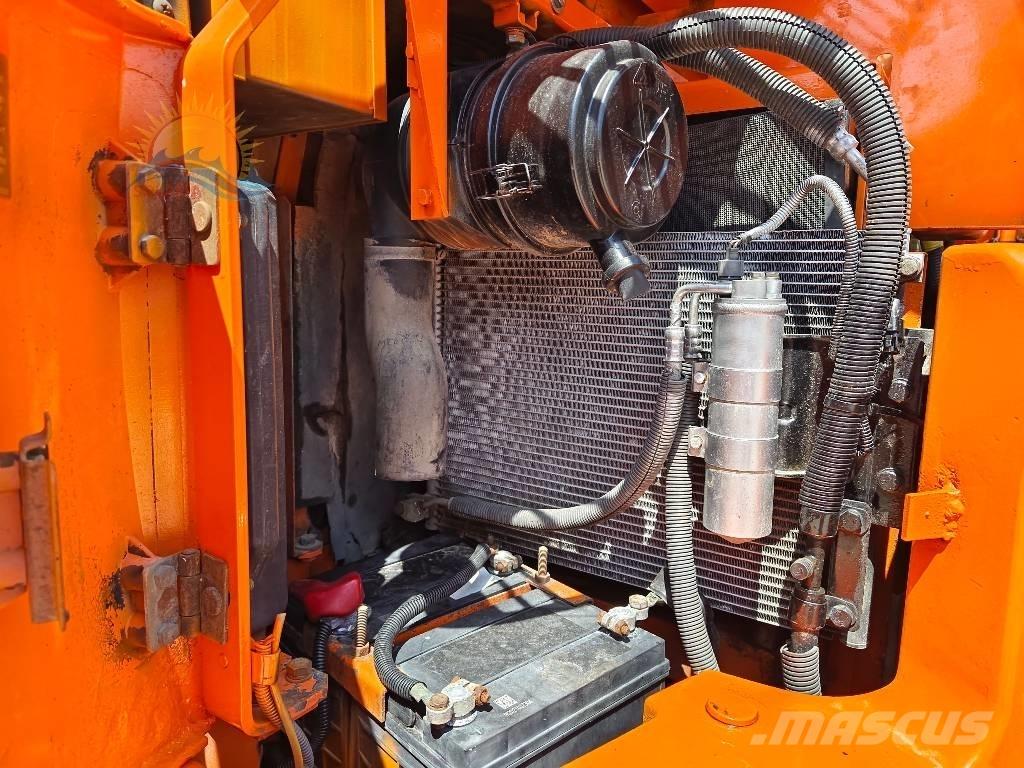 Hitachi ZX 75 Midi bagri 7t – 12t