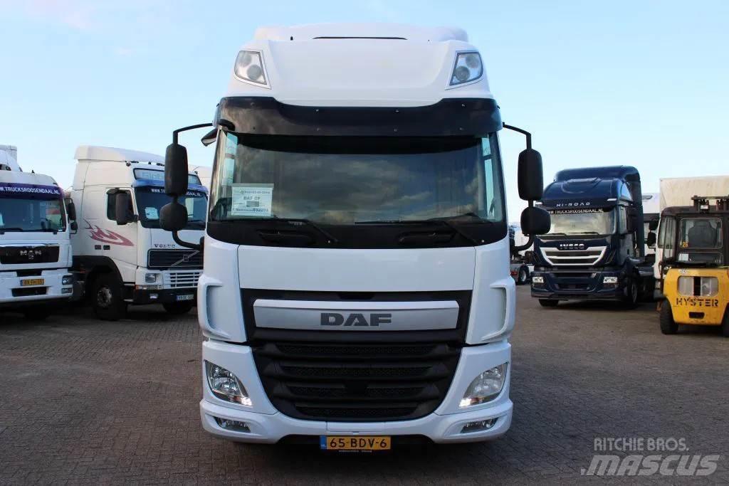 DAF CF 440 + EURO 6 Vlačilci