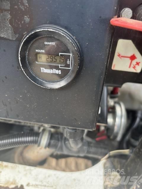 Thwaites MACH 477 Ne cestni demperji