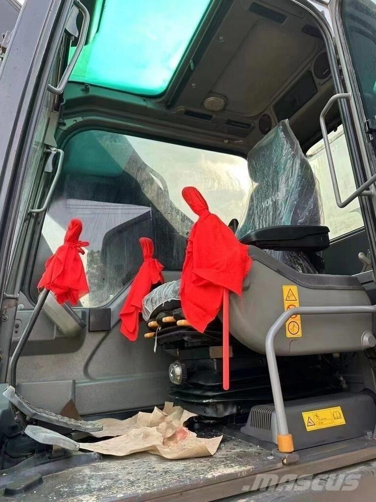 Volvo EC 290 Bagri goseničarji