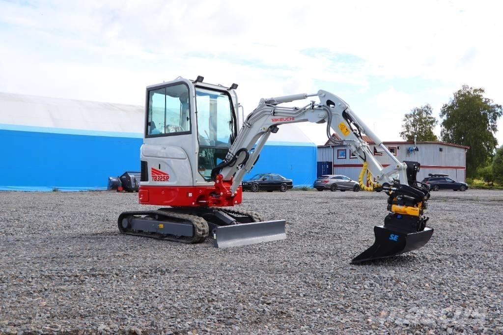 Takeuchi TB325R Mini bagri <7t
