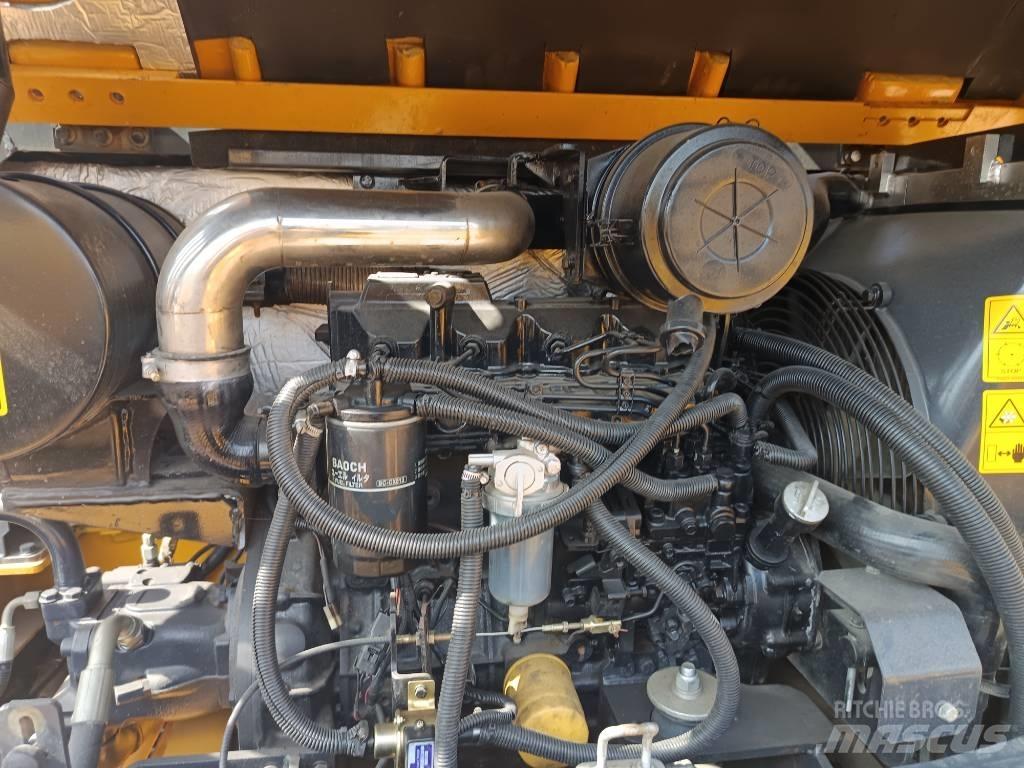 XCMG XE60DA Bagri goseničarji