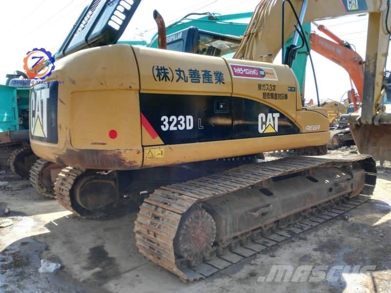 CAT 323 D L Bagri goseničarji