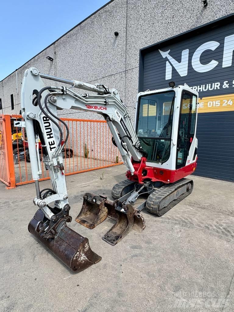 Takeuchi TB 225 Mini bagri <7t