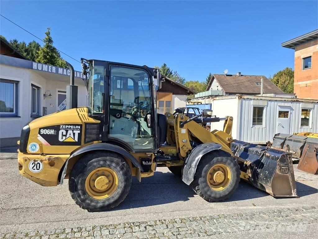 CAT 906H2 Kolesni nakladalci