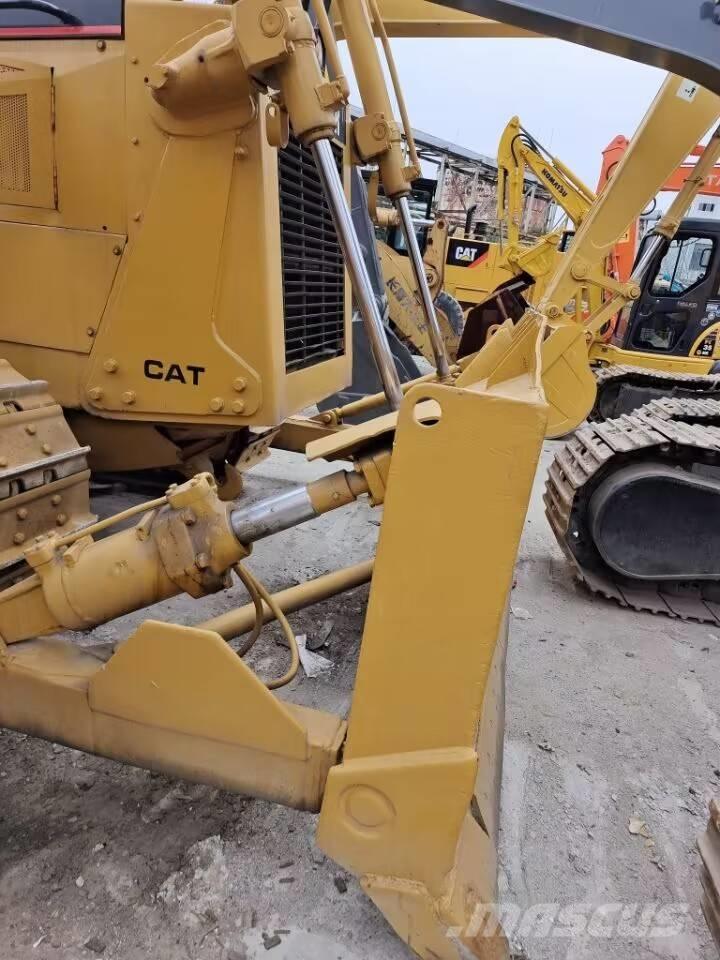 CAT D 6 G Buldožerji goseničarji