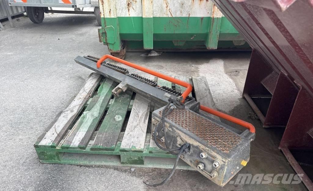 Volvo EC 750 EL Bagri goseničarji