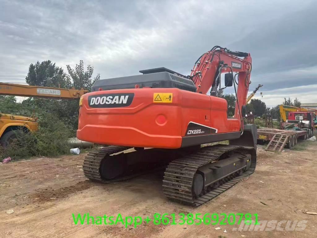 Doosan DX 225 Bagri goseničarji
