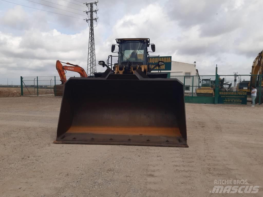 CAT 980 M Kolesni nakladalci
