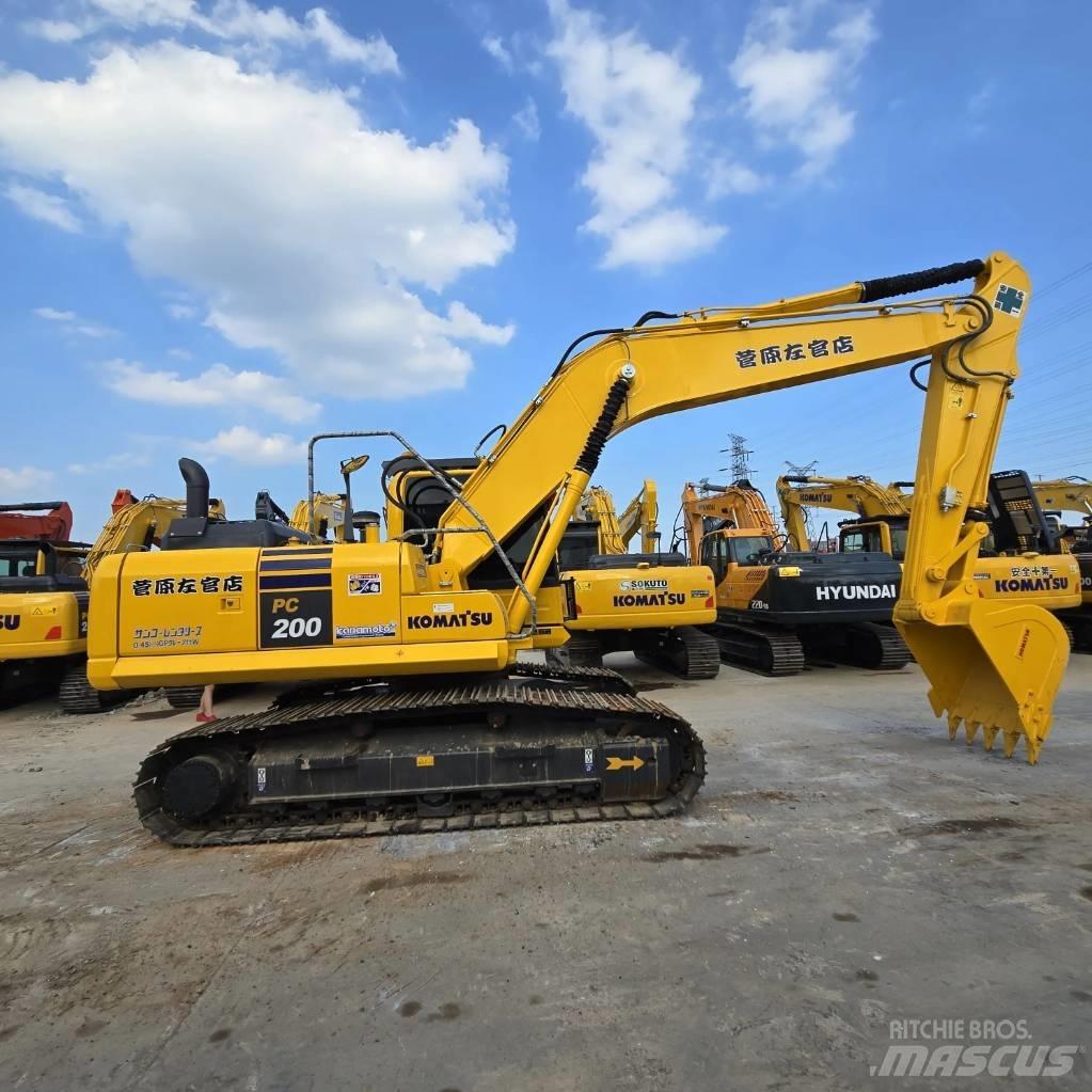 Komatsu PC 200-8 Bagri goseničarji