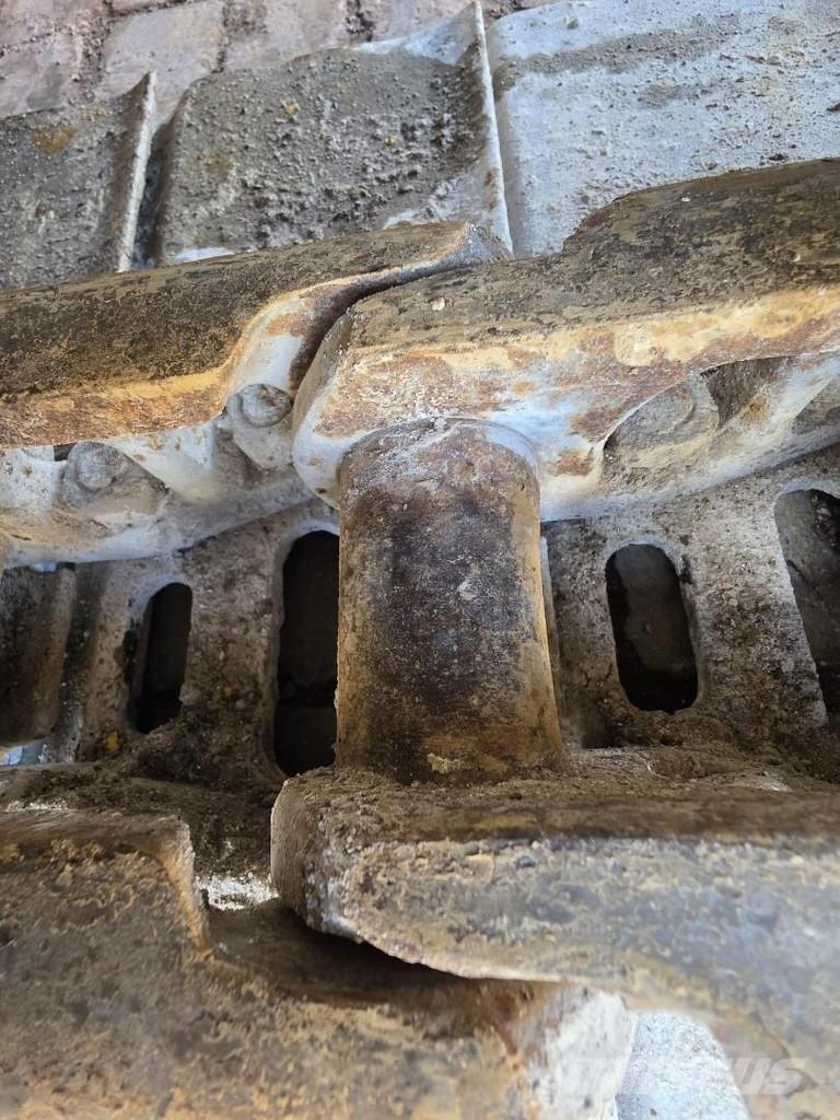 Komatsu PC210LC-8 Bagri goseničarji