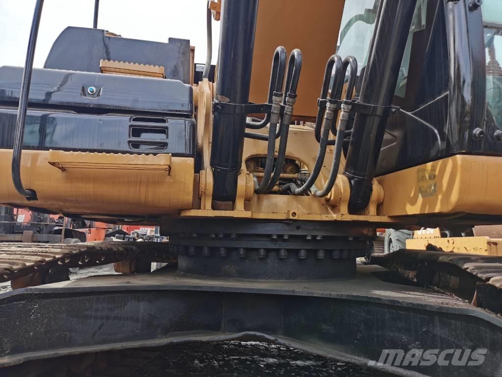 CAT 323D Bagri goseničarji