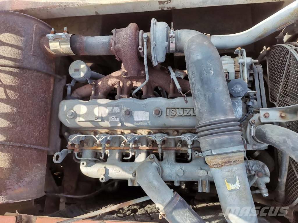 Hitachi ZX 210 W Bagri na kolesih