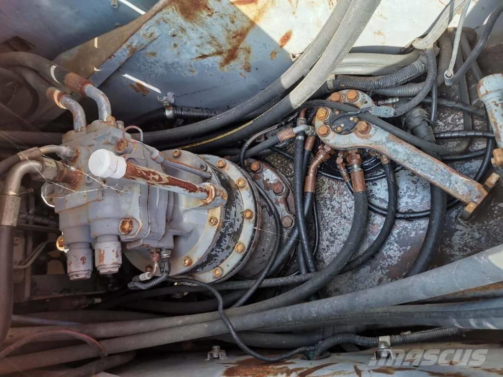 Hitachi ZX 210 W Bagri na kolesih