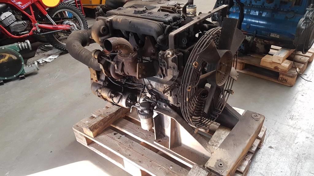 CAT 3054 Motorji