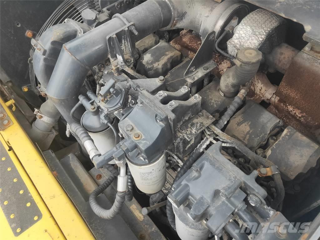 Komatsu PC460-8 Bagri goseničarji