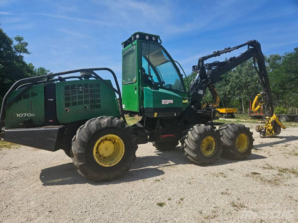 John Deere 1070 D Harvesterji